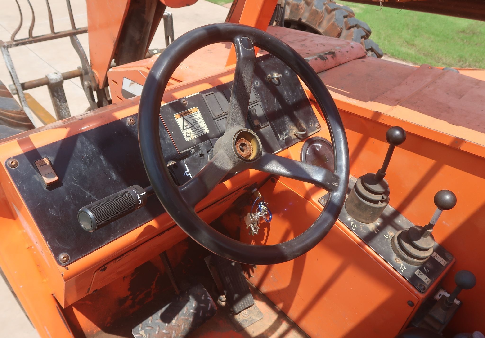 2015 JLG SkyTrak 8042 - Image 5