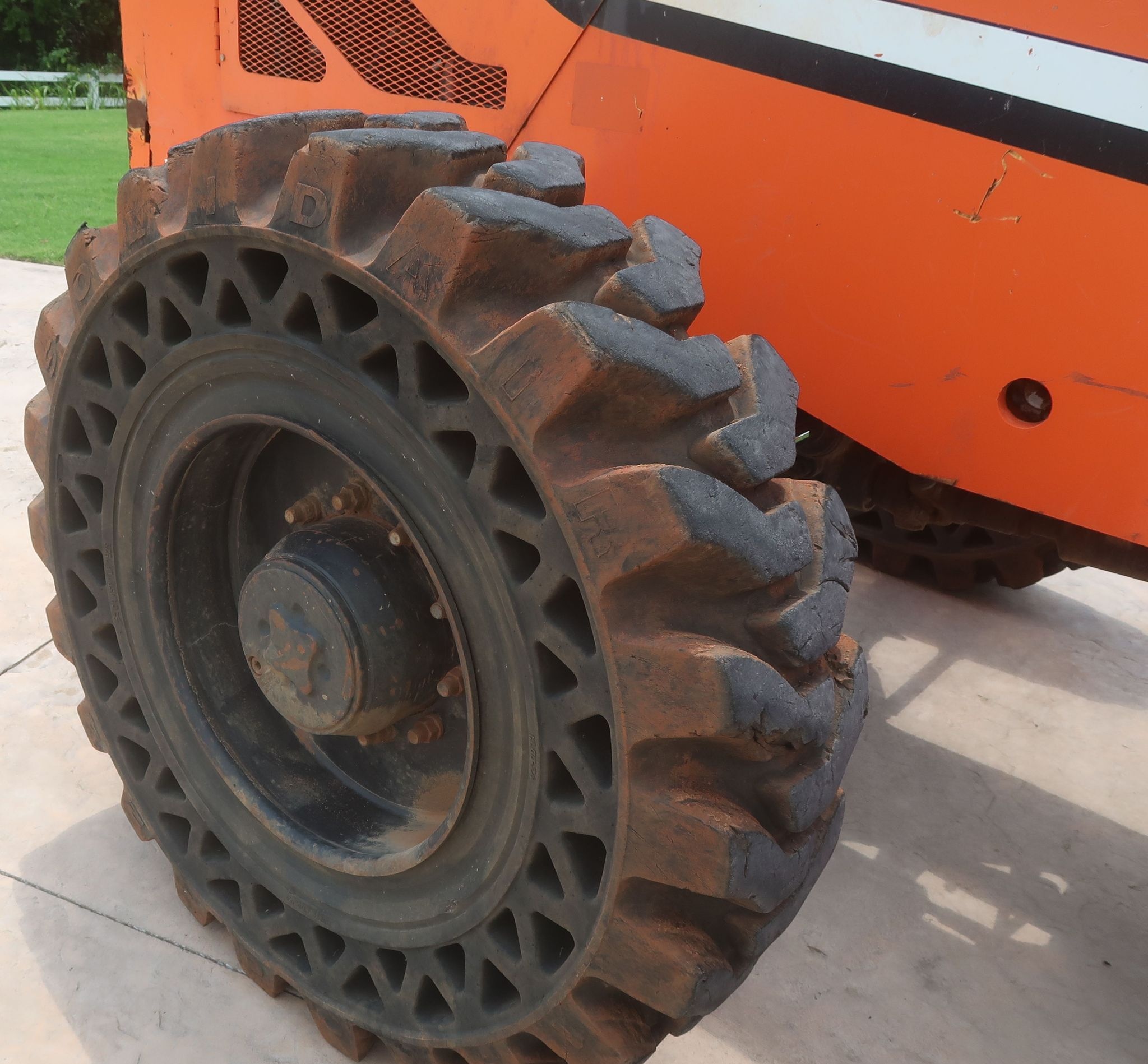 2015 JLG SkyTrak 8042 - Image 31