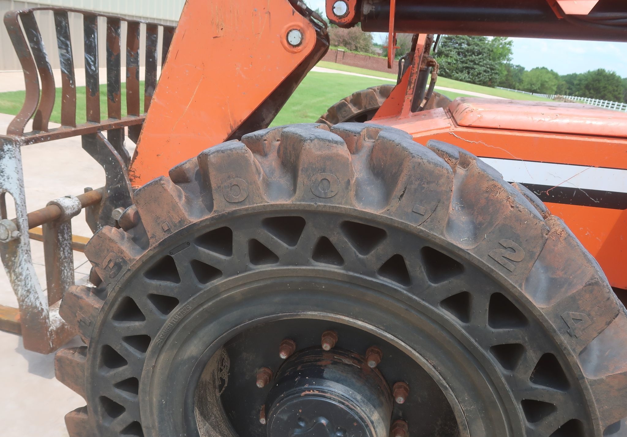 2015 JLG SkyTrak 8042 - Image 41