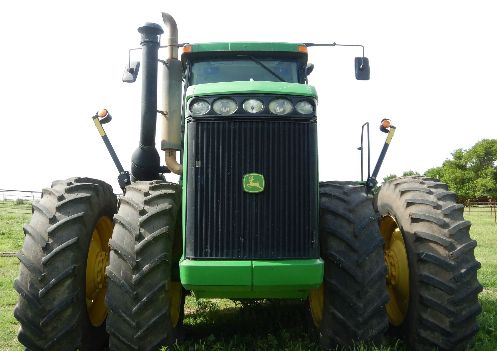 2004 John Deere 9220 4WD - Image 3
