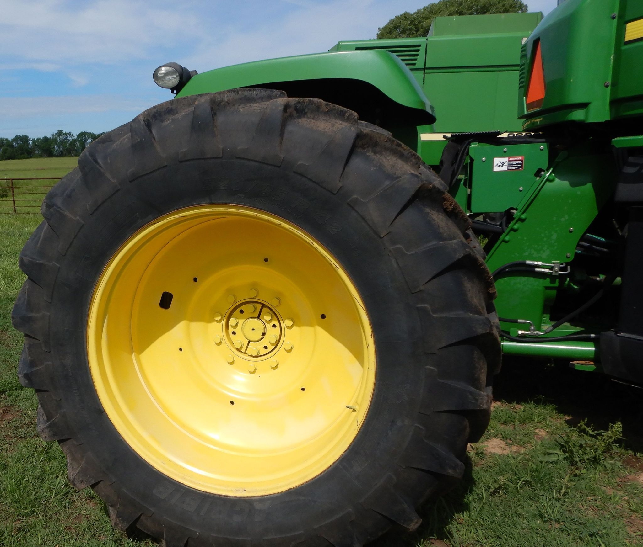 2004 John Deere 9220 4WD - Image 82